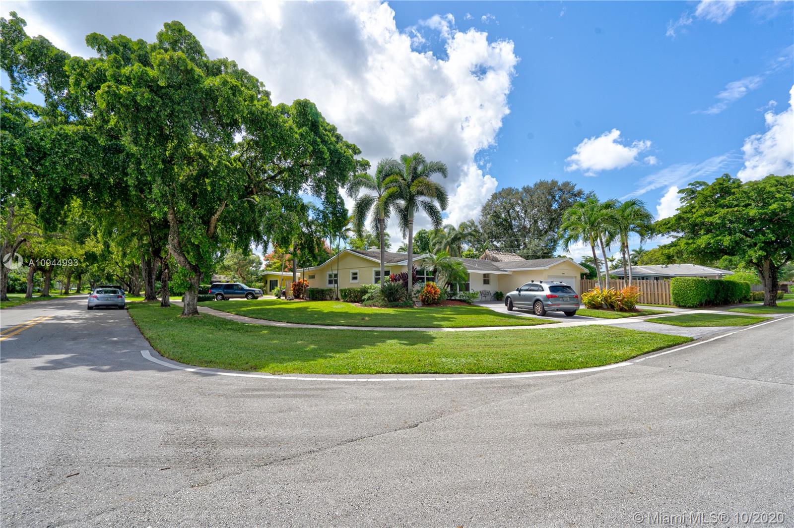 Plantation, FL 33317,5800 Pine Ter