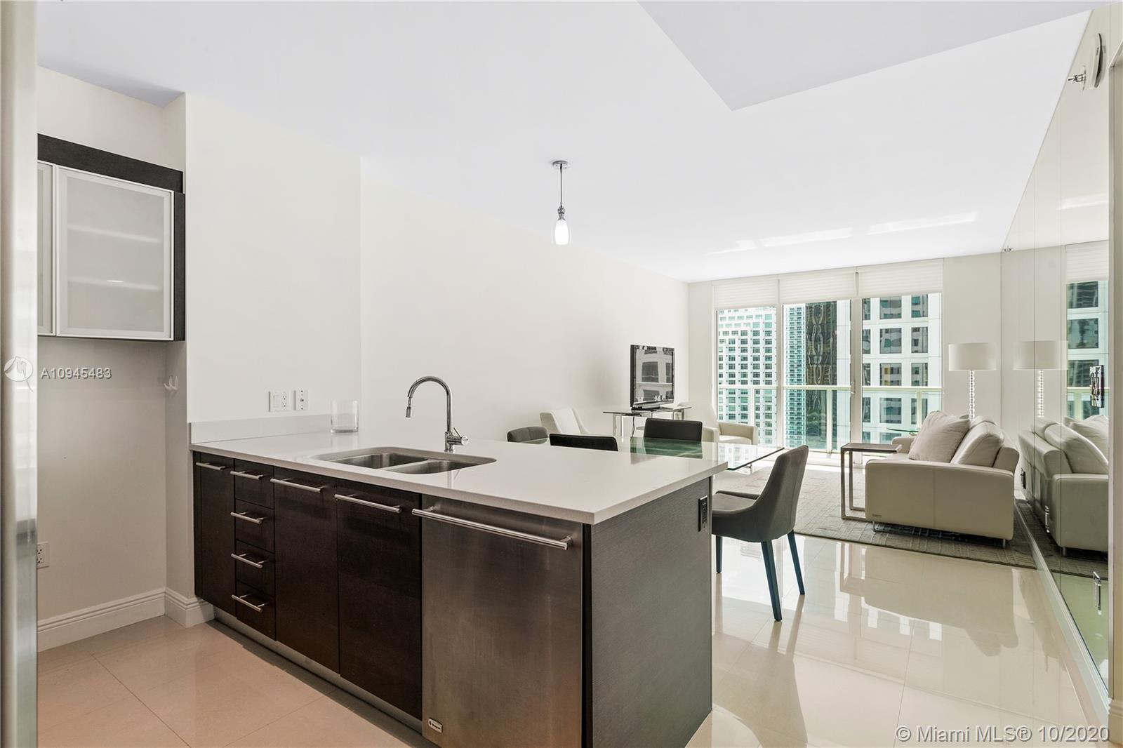 Miami, FL 33131,500 Brickell Ave #2804