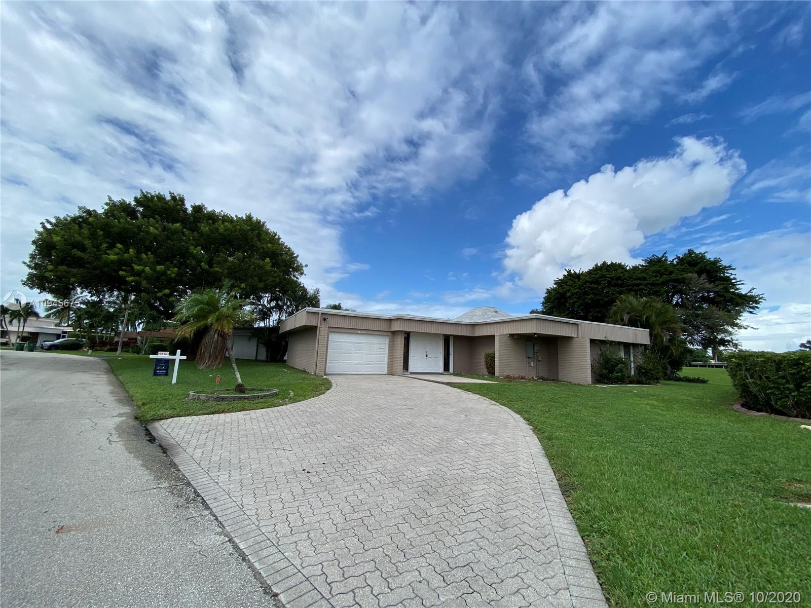 6105 Royal Poinciana Ln, Tamarac, FL 33319