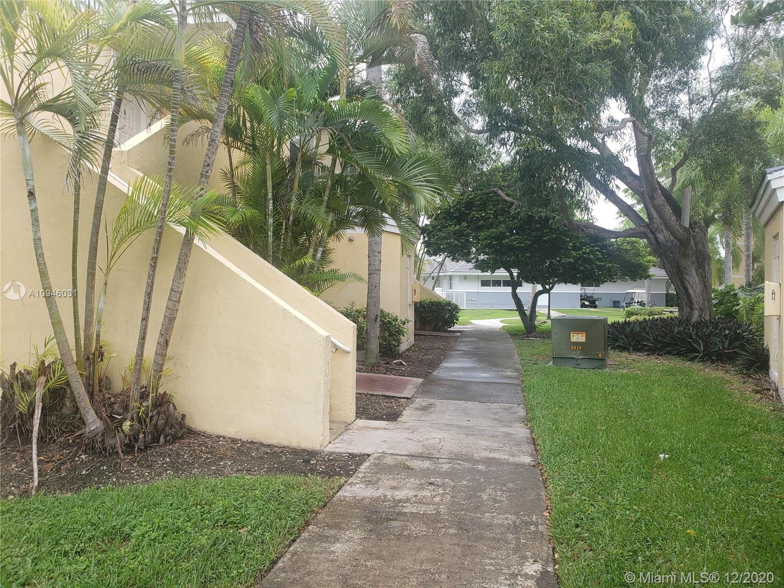 Cutler Bay, FL 33189,8600 SW 212th St #111