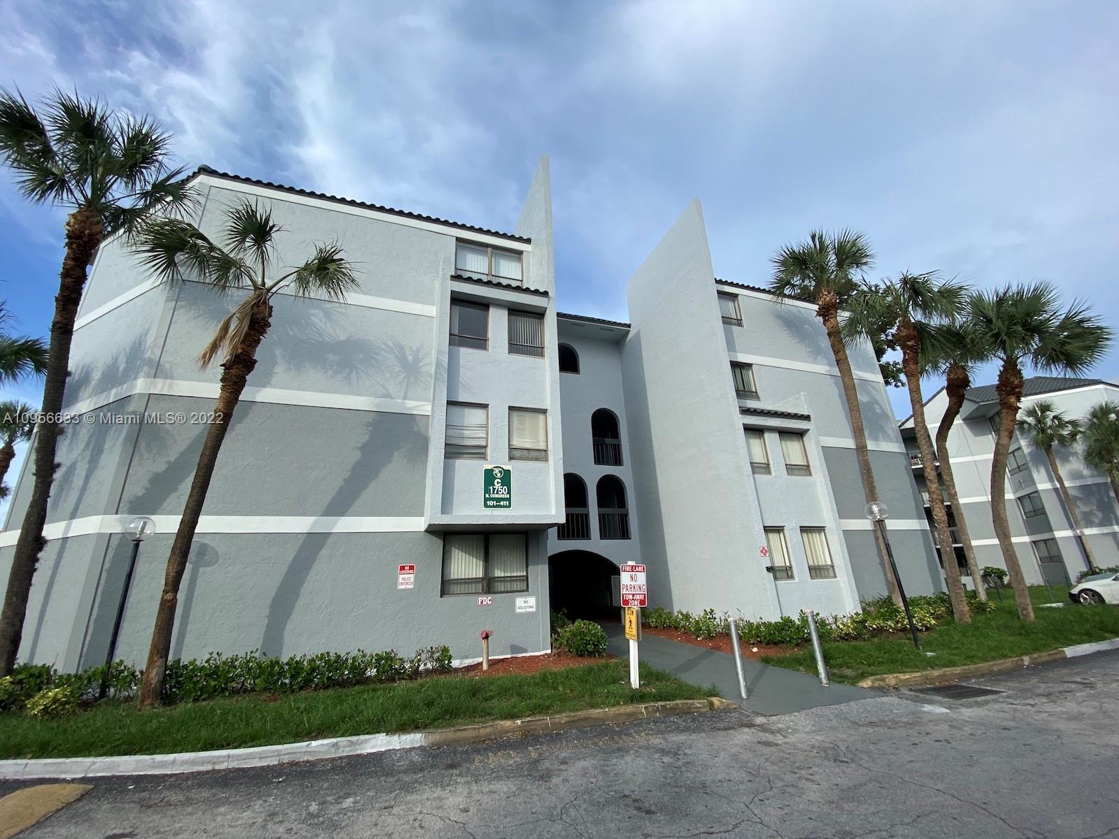 1880 N Congress Ave #109 For Sale A10956633, FL