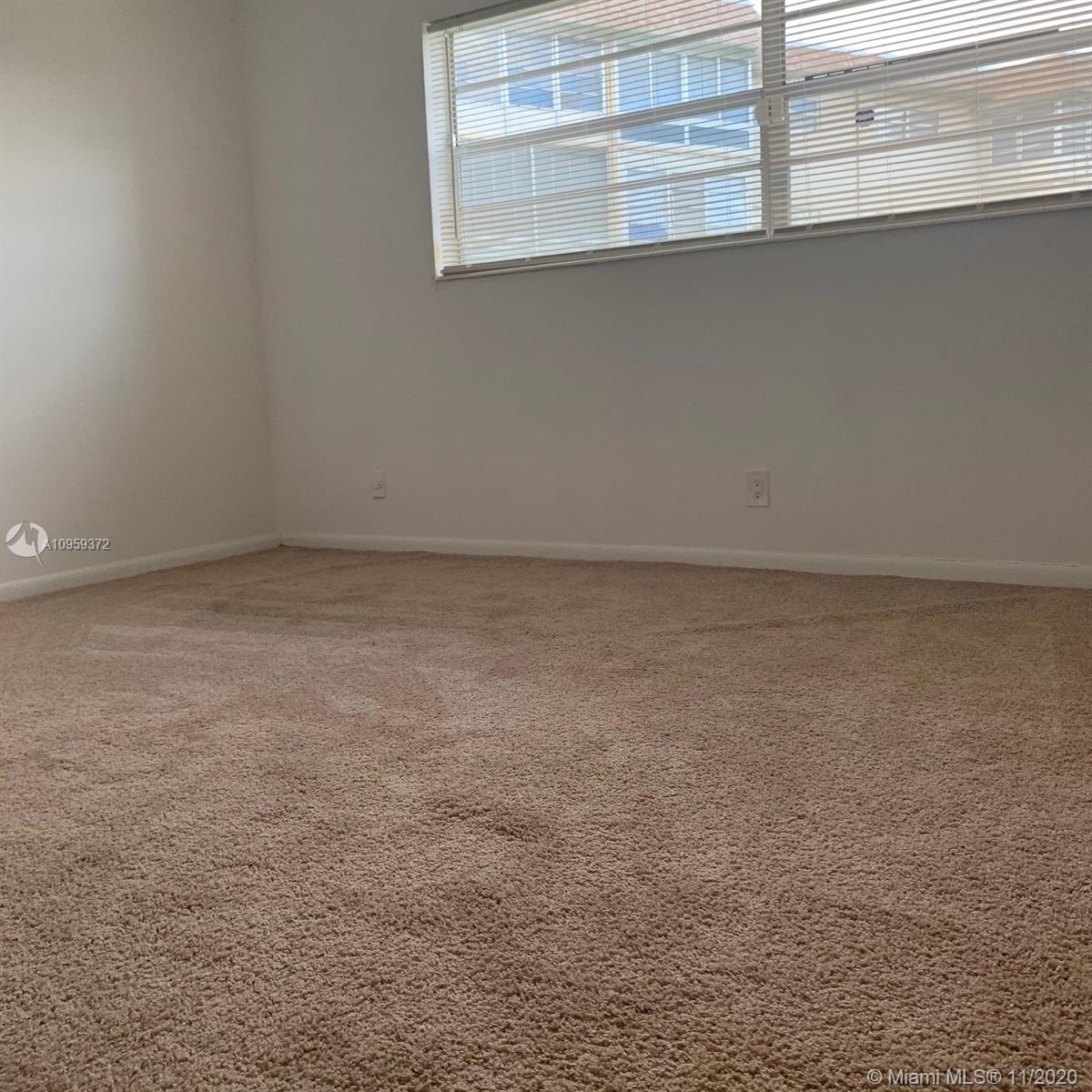 4801 NW 34th St 403