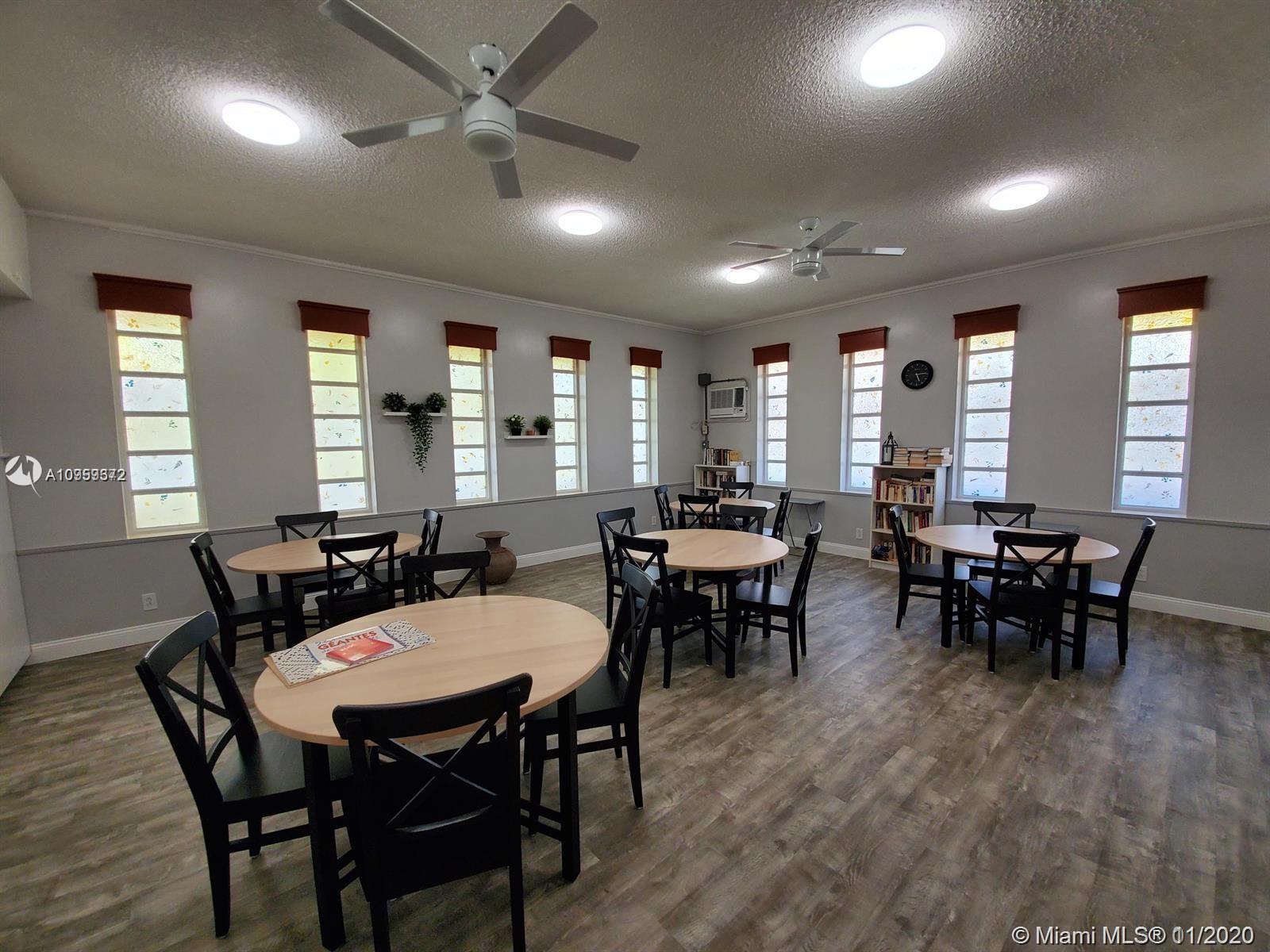 4801 NW 34th St 403