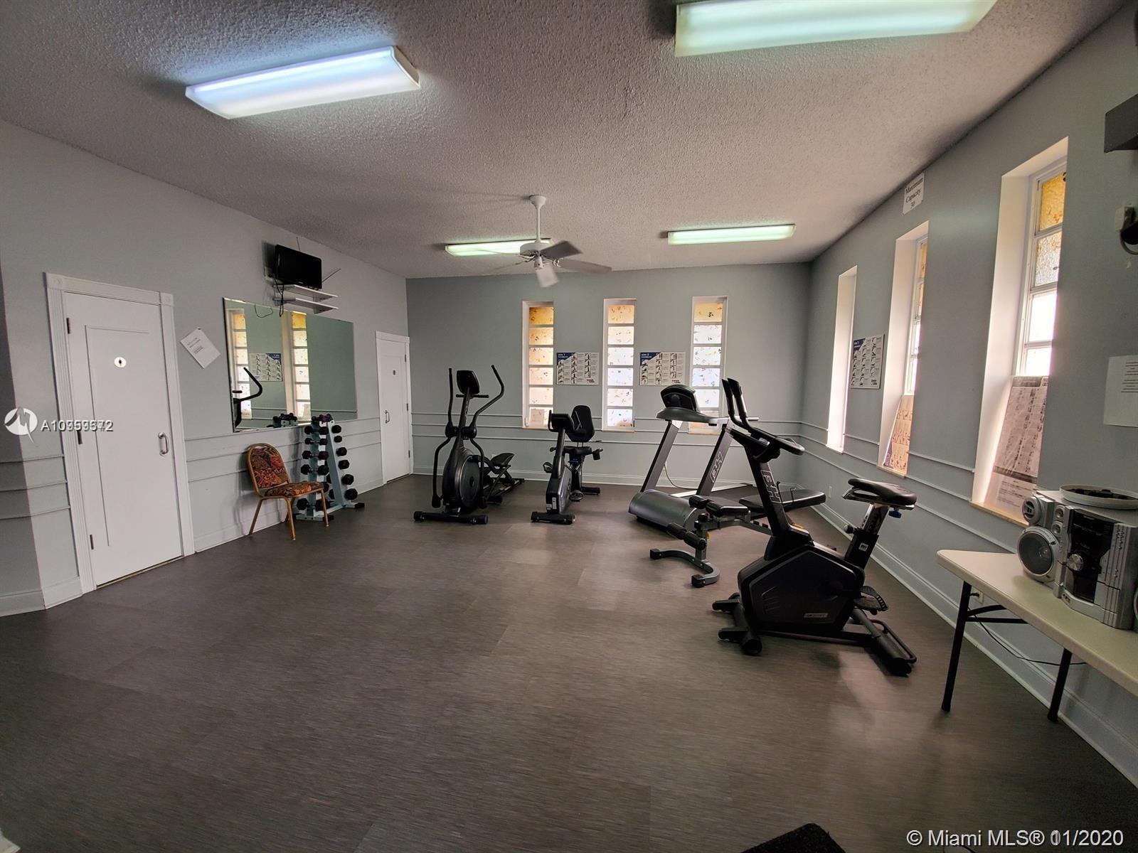 4801 NW 34th St 403