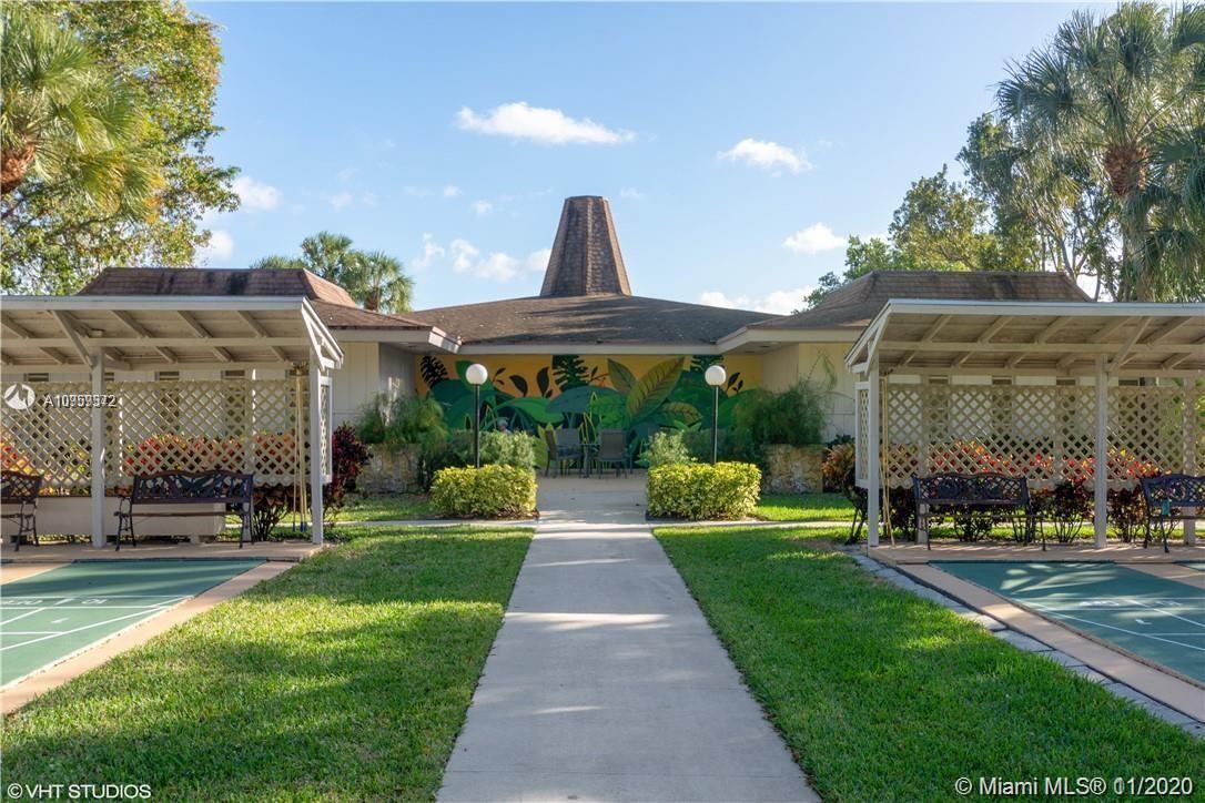 4801 NW 34th St 403