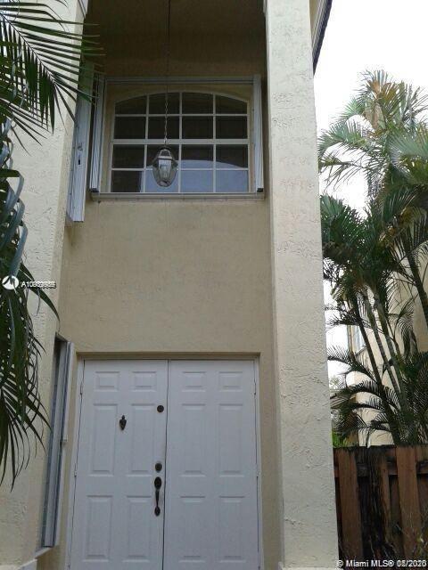 Photo 2 of 10773 69th Ter in Doral - MLS A10959959
