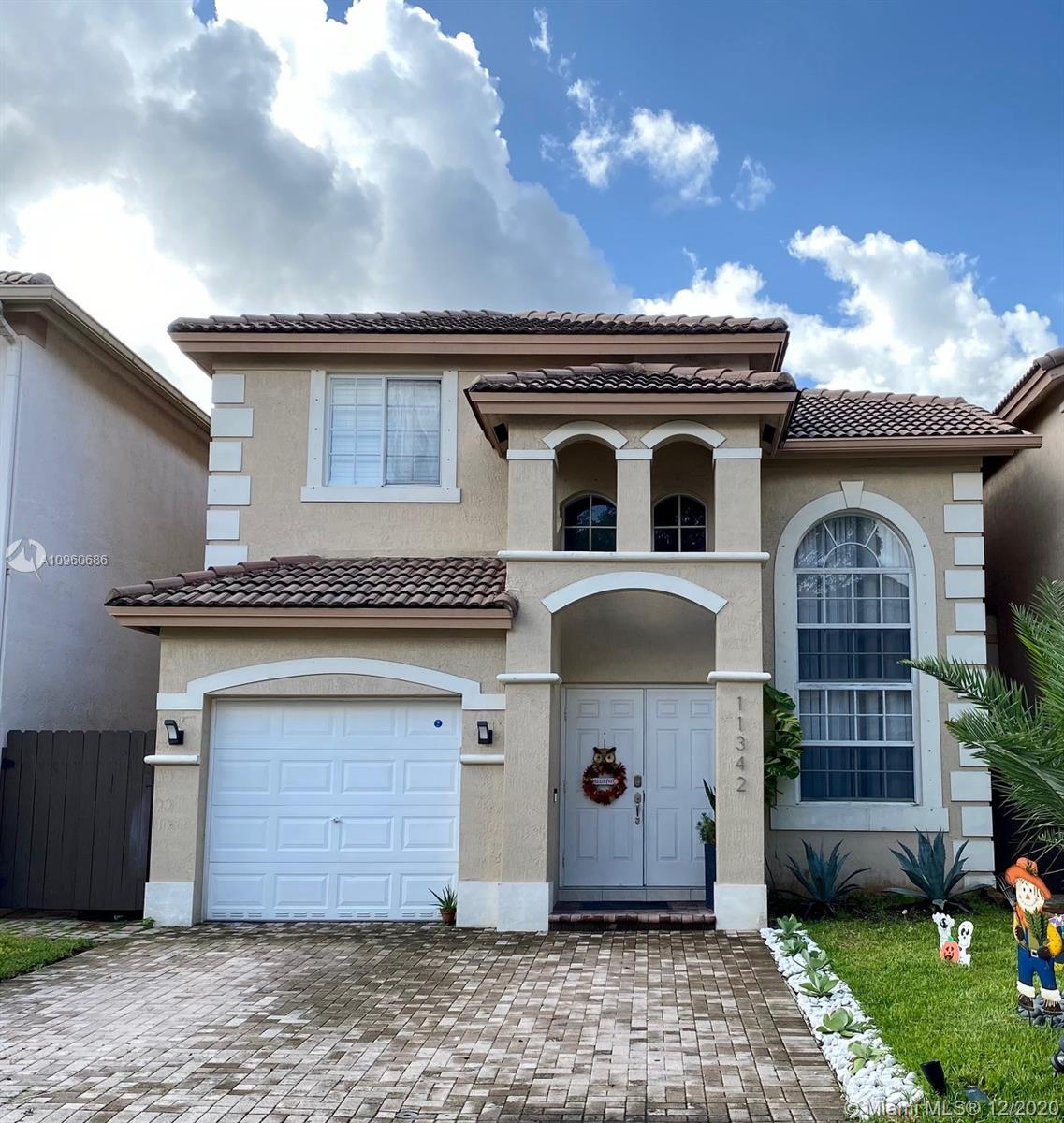 Photo 1 of 11342 72nd Ter in Doral - MLS A10960686