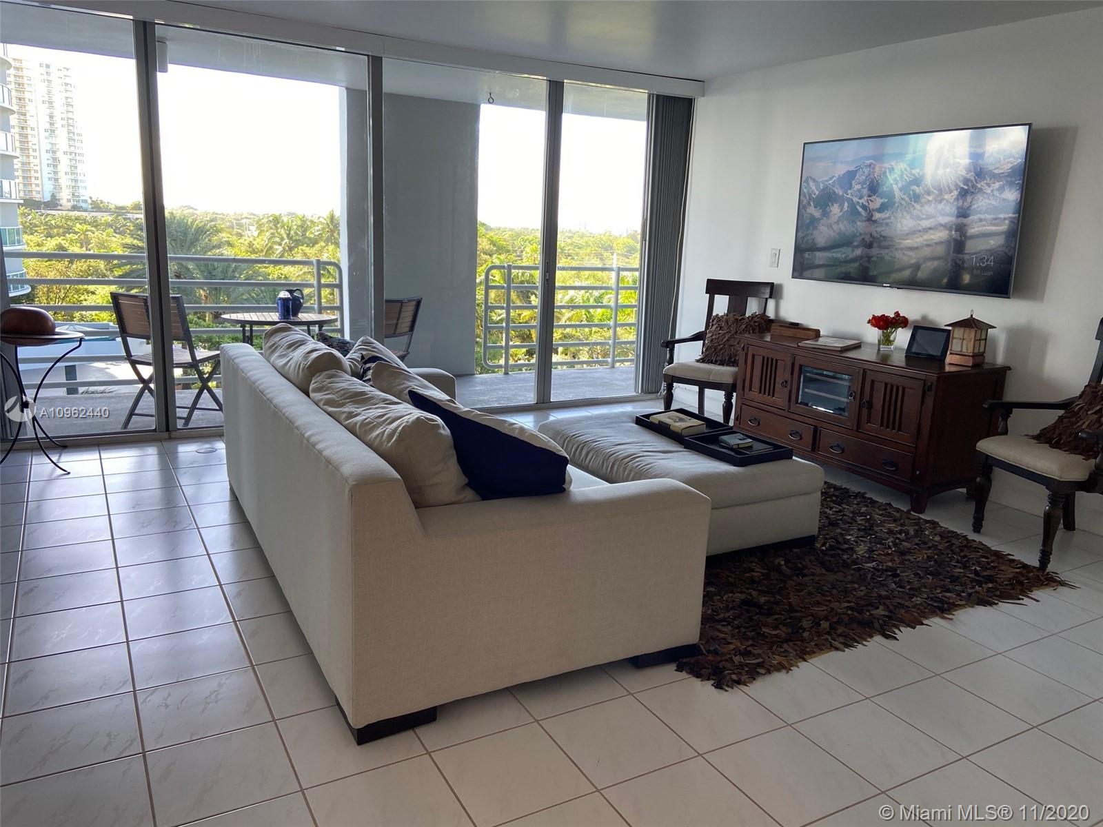 Miami, FL 33129,2025 Brickell Ave #905