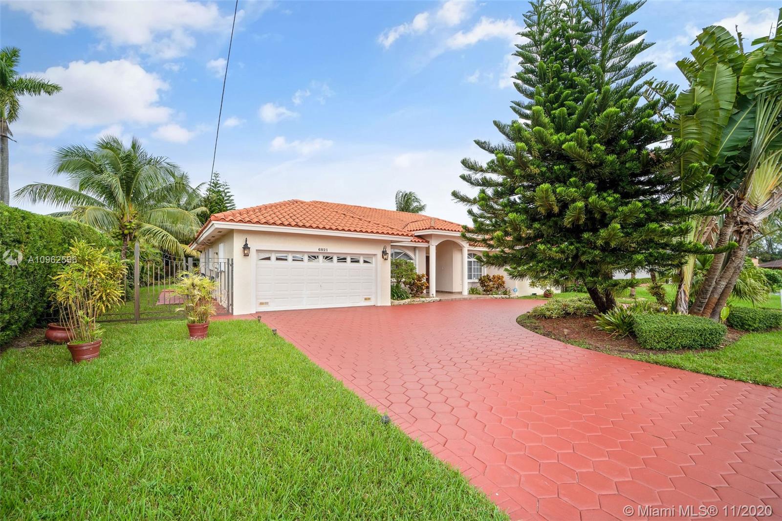 Hialeah, FL 33015,6821 Winged Foot Dr