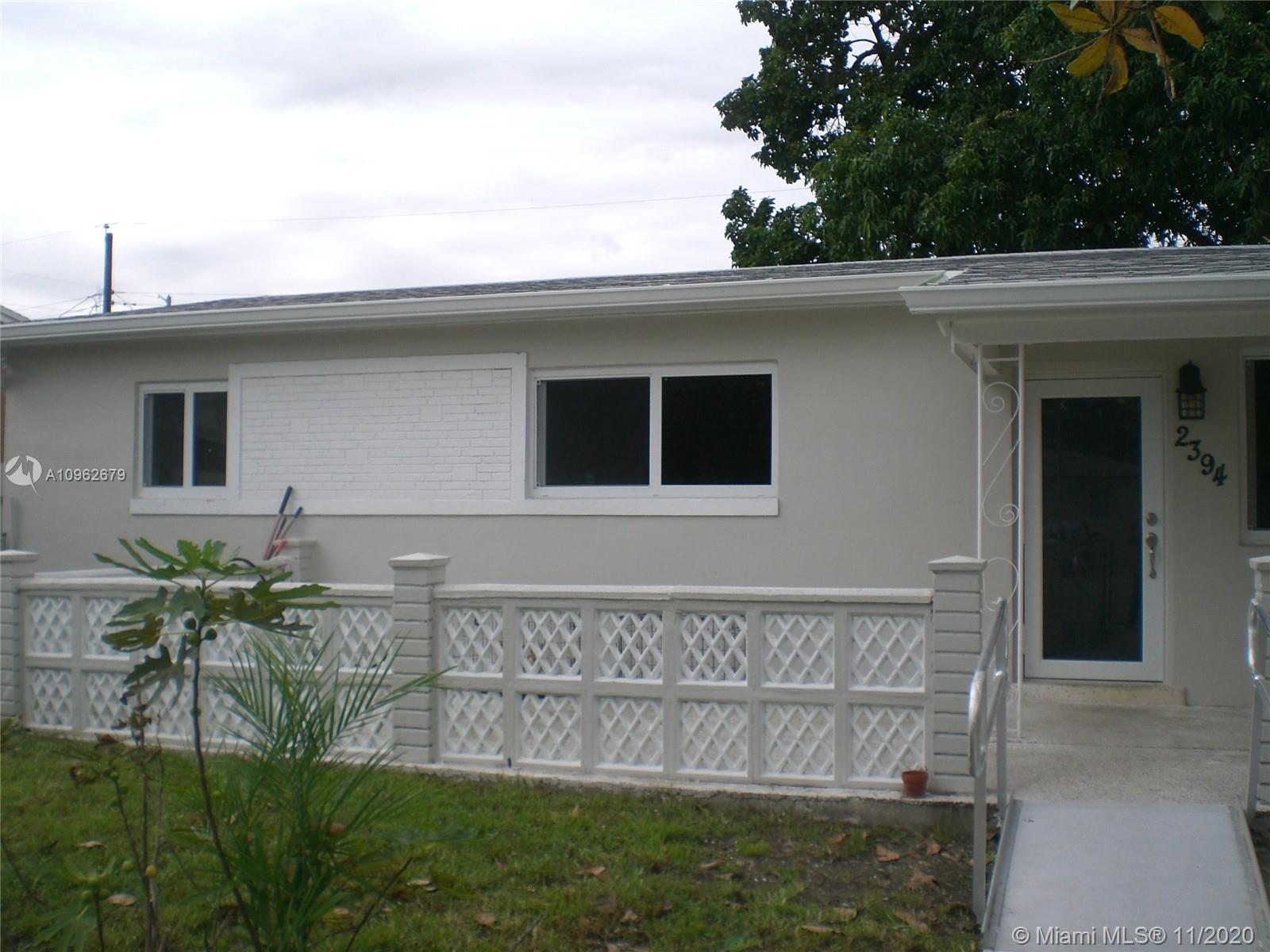 2394 W 9th Ln, Hialeah, FL 33010