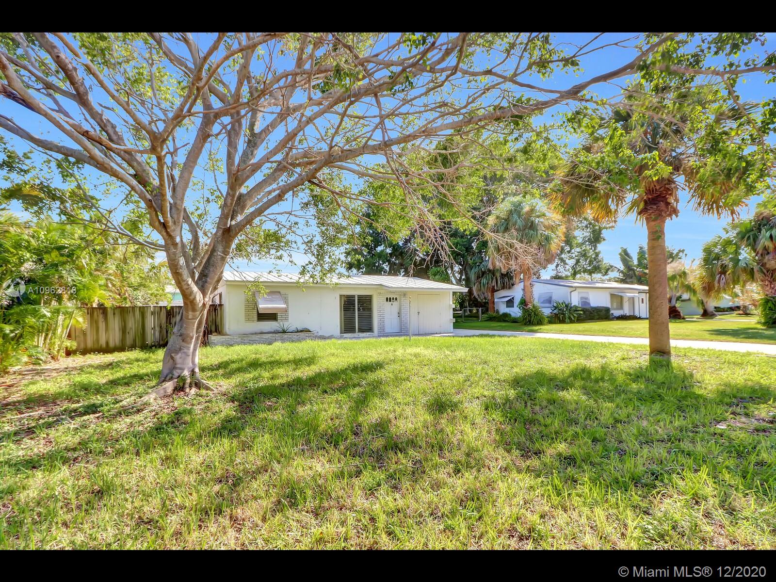 Jensen Beach, FL 34957,2596 NE Letitia St