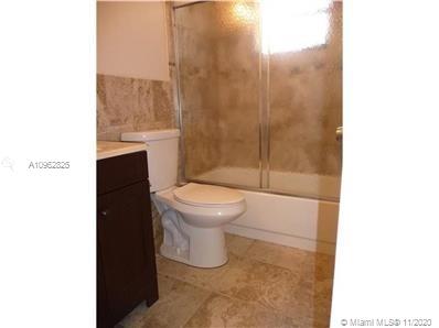Hollywood, FL 33020,1925 Madison St #16