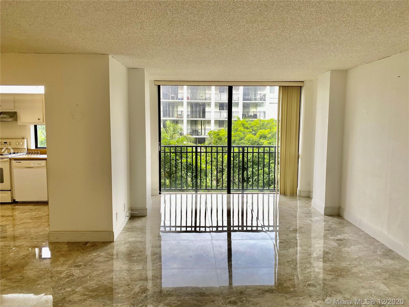 Sunny Isles Beach, FL 33160,17021 N Bay Rd #402