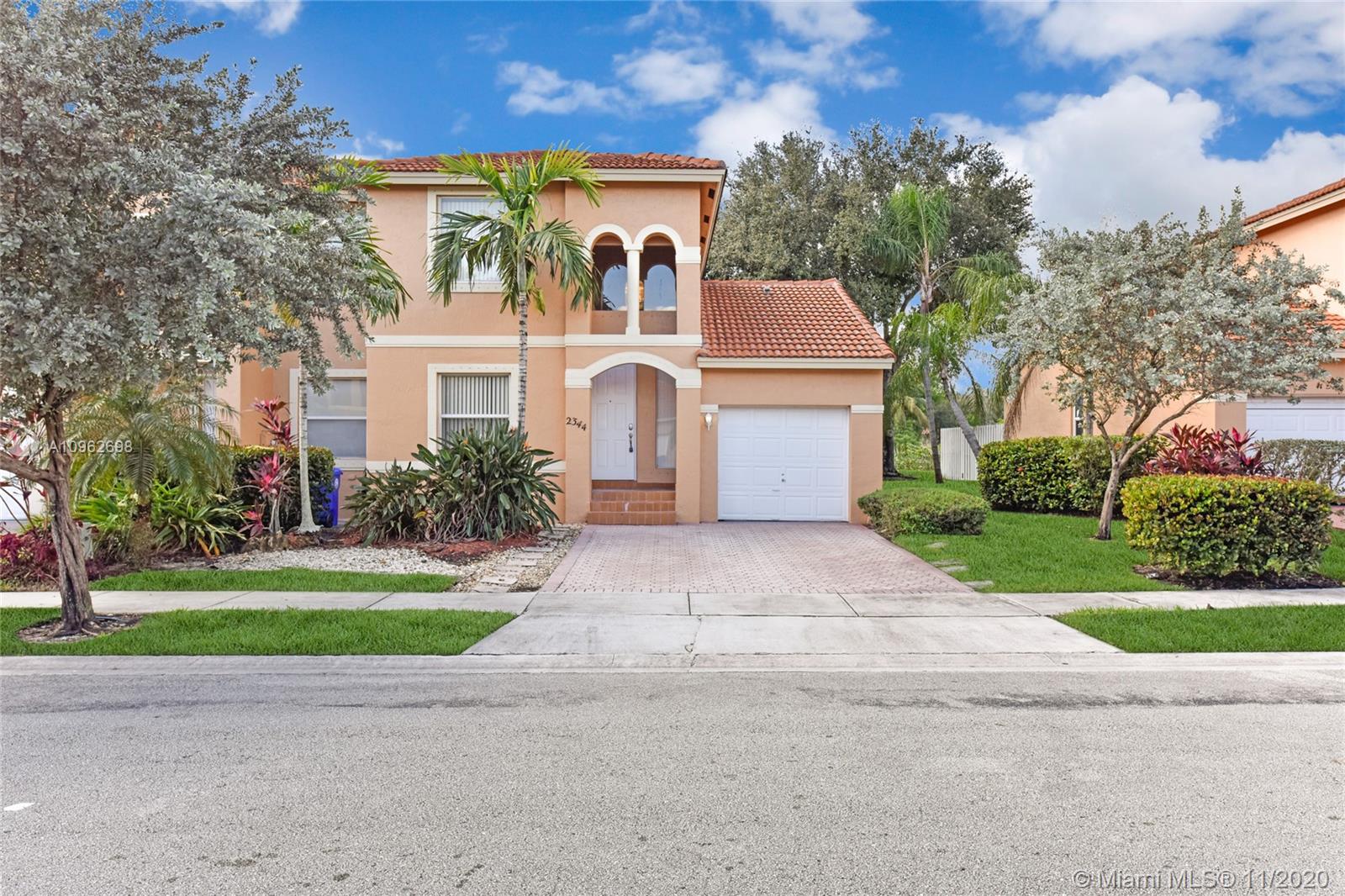 2344 NW 162nd Way, Pembroke Pines, FL 33028