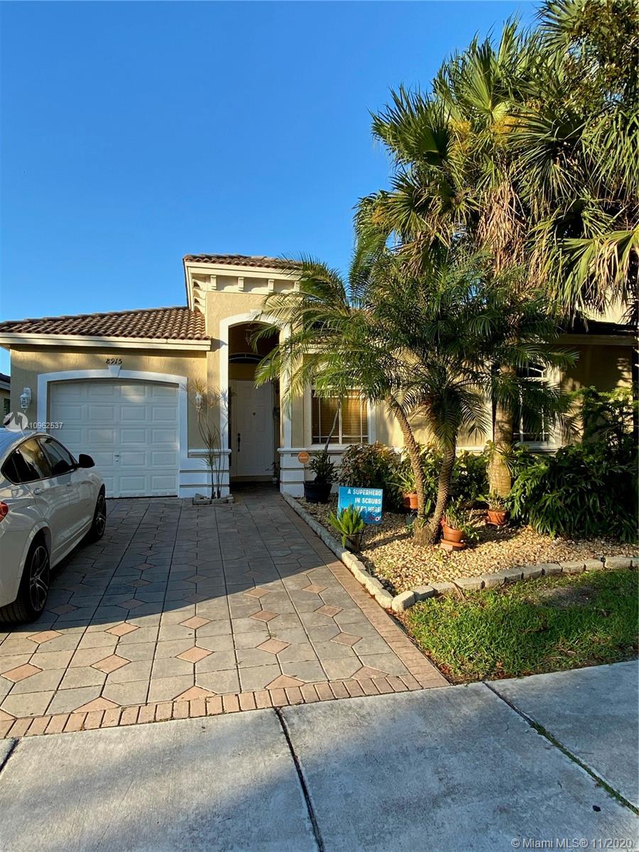 8915 SW 207th St, Cutler Bay, FL 33189