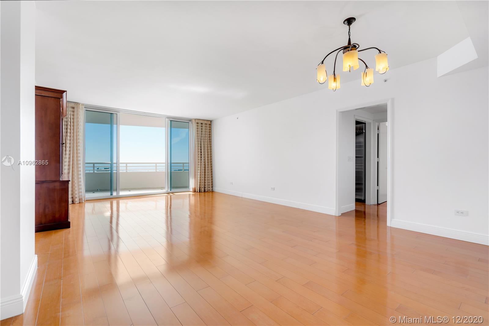 Miami, FL 33131,848 Brickell Key Dr #3705