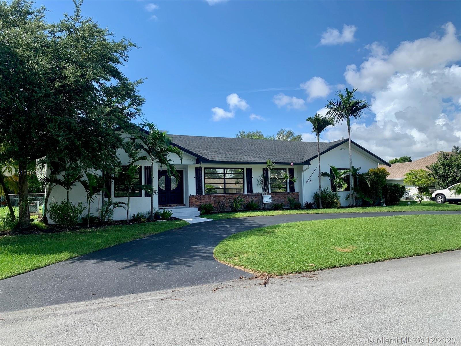 Palmetto Bay, FL 33157,7840 SW 180th St