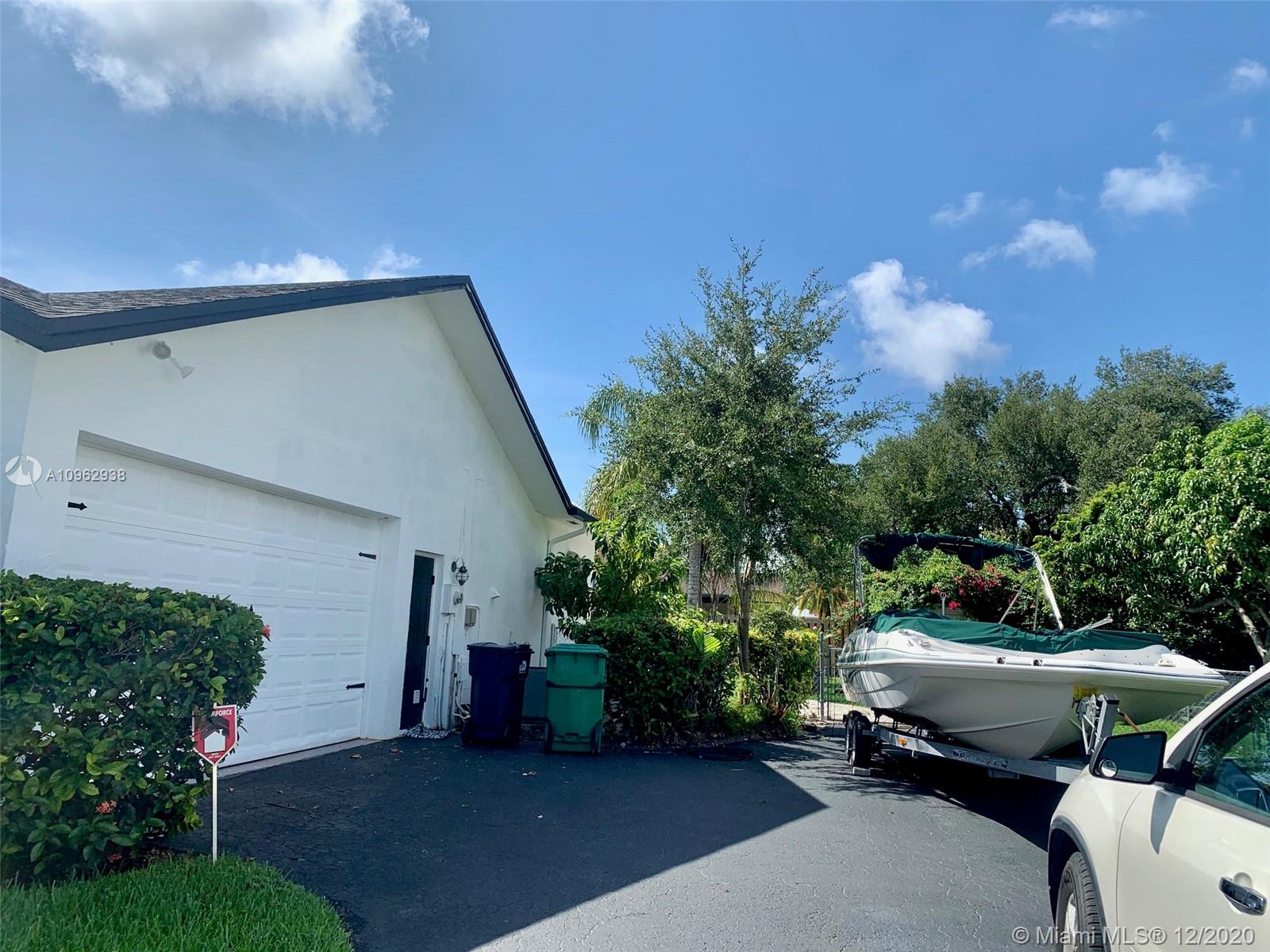 Palmetto Bay, FL 33157,7840 SW 180th St