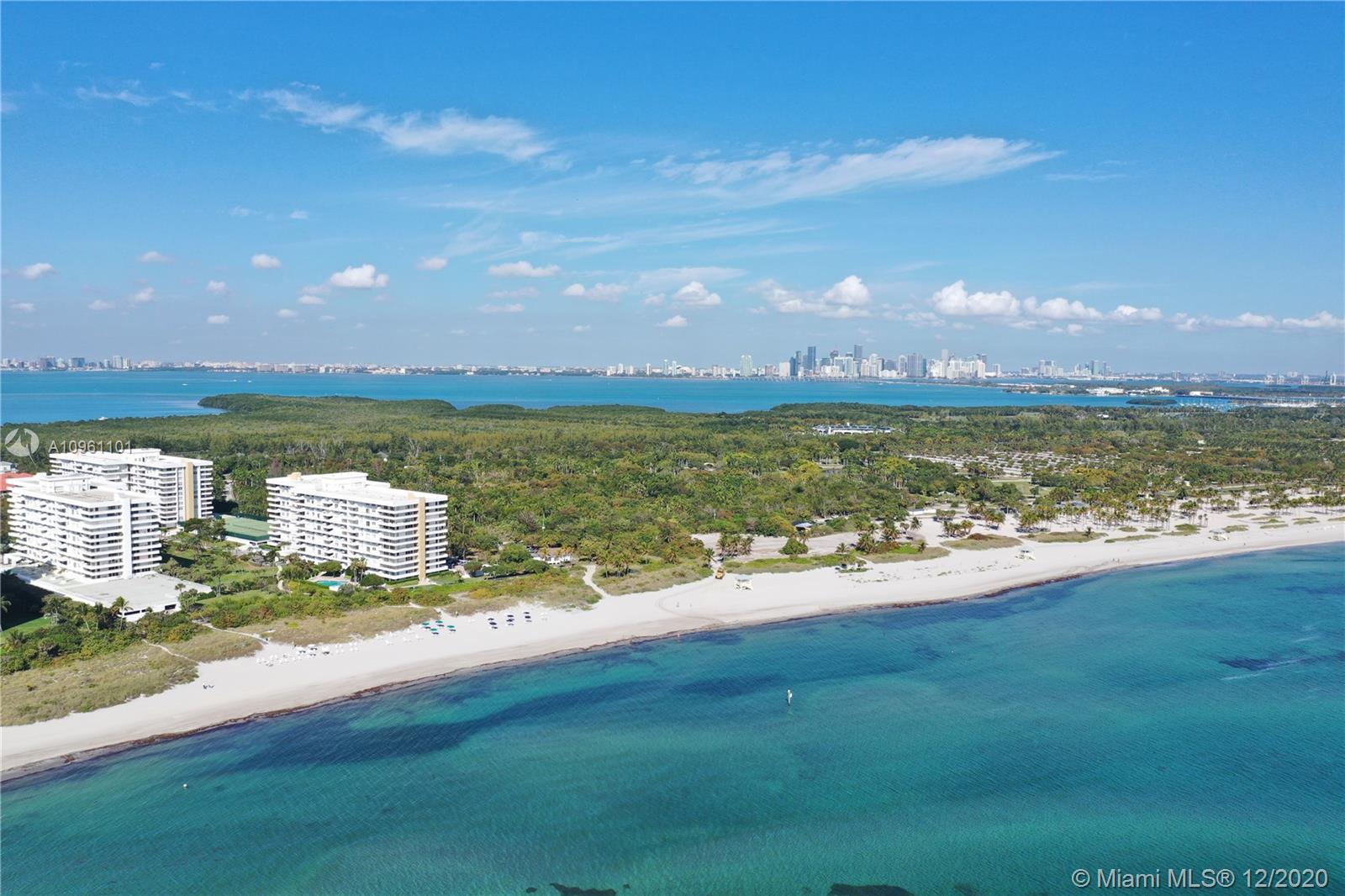 Key Biscayne, FL 33149,155 Ocean Lane Dr #1002