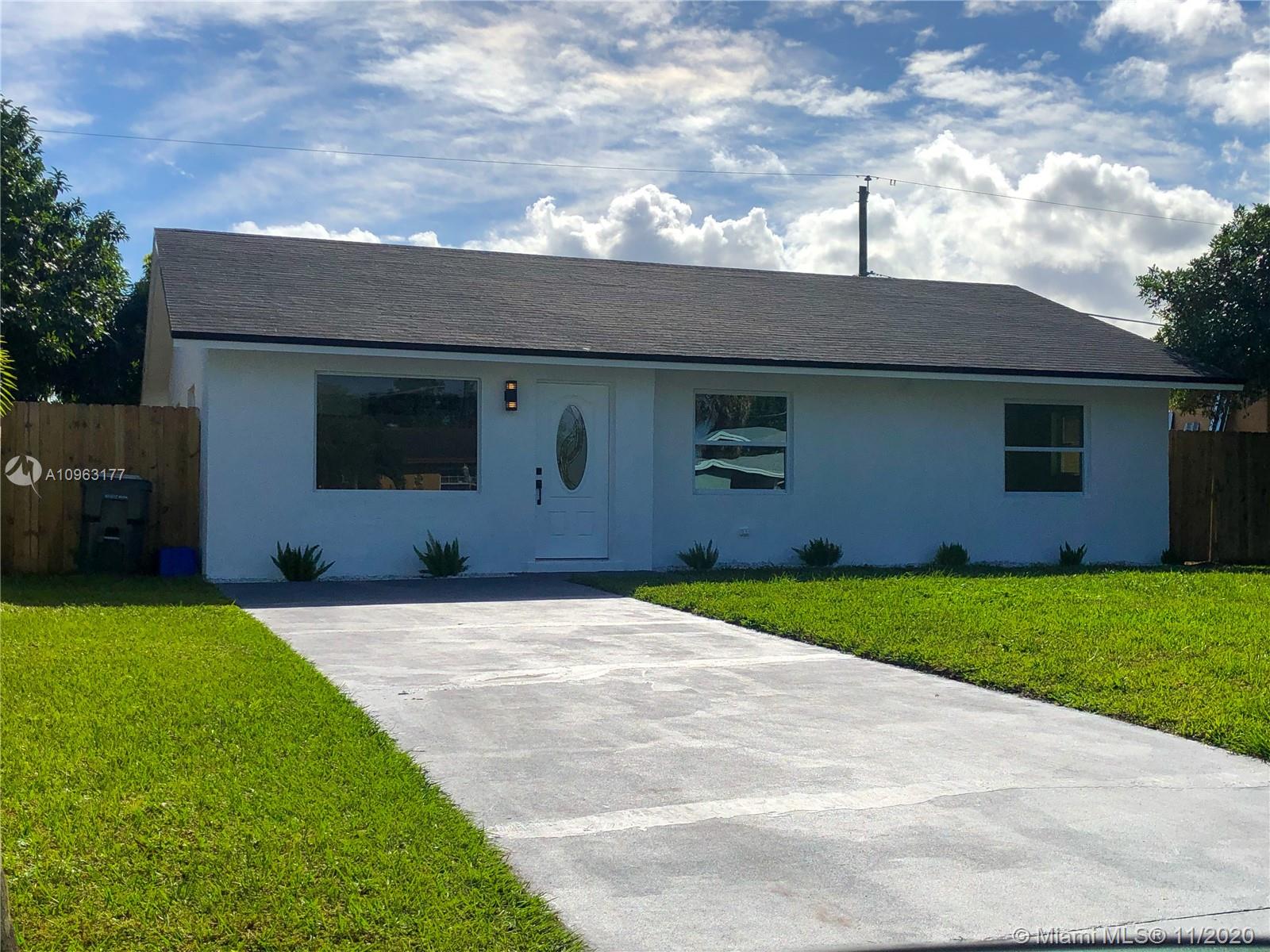 4590 Pruden Blvd, Lake Worth, FL 33463