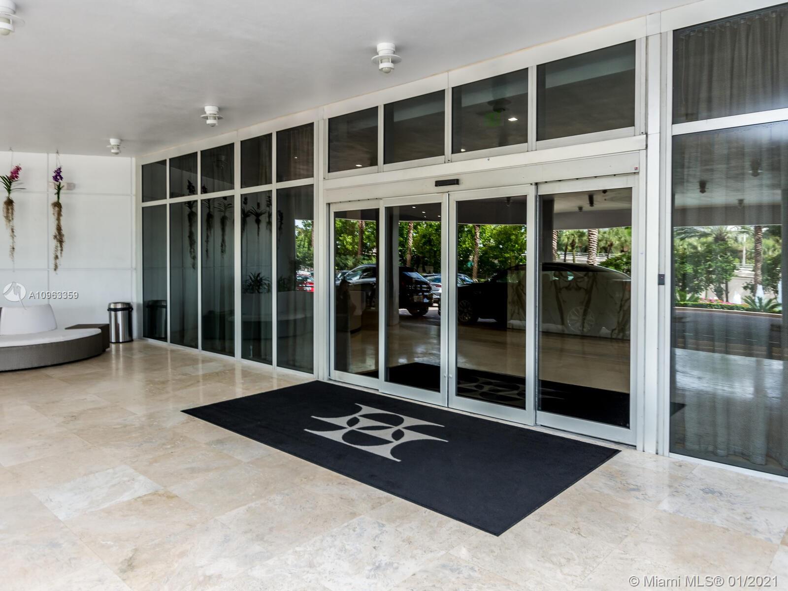 Bal Harbour, FL 33154,10275 Collins Ave #221