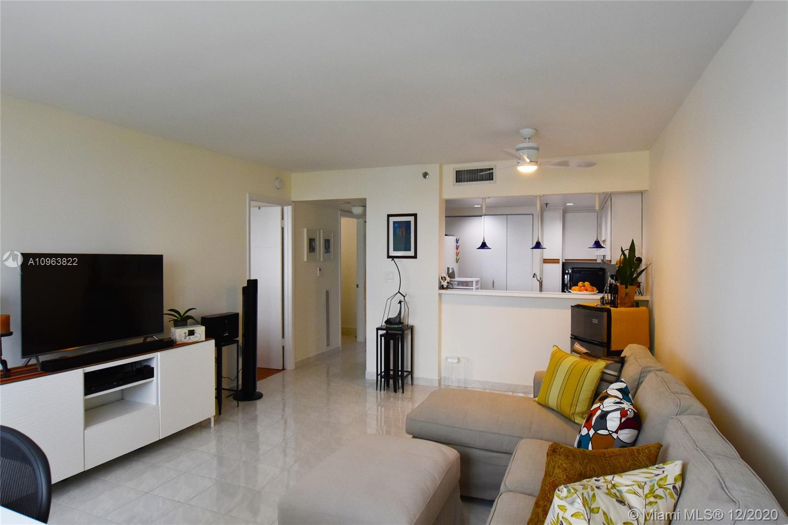 Miami, FL 33131,540 Brickell Key Dr #1422