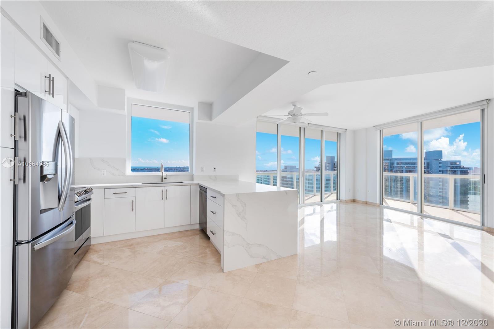 Miami Beach, FL 33139,10 Venetian Way #2406