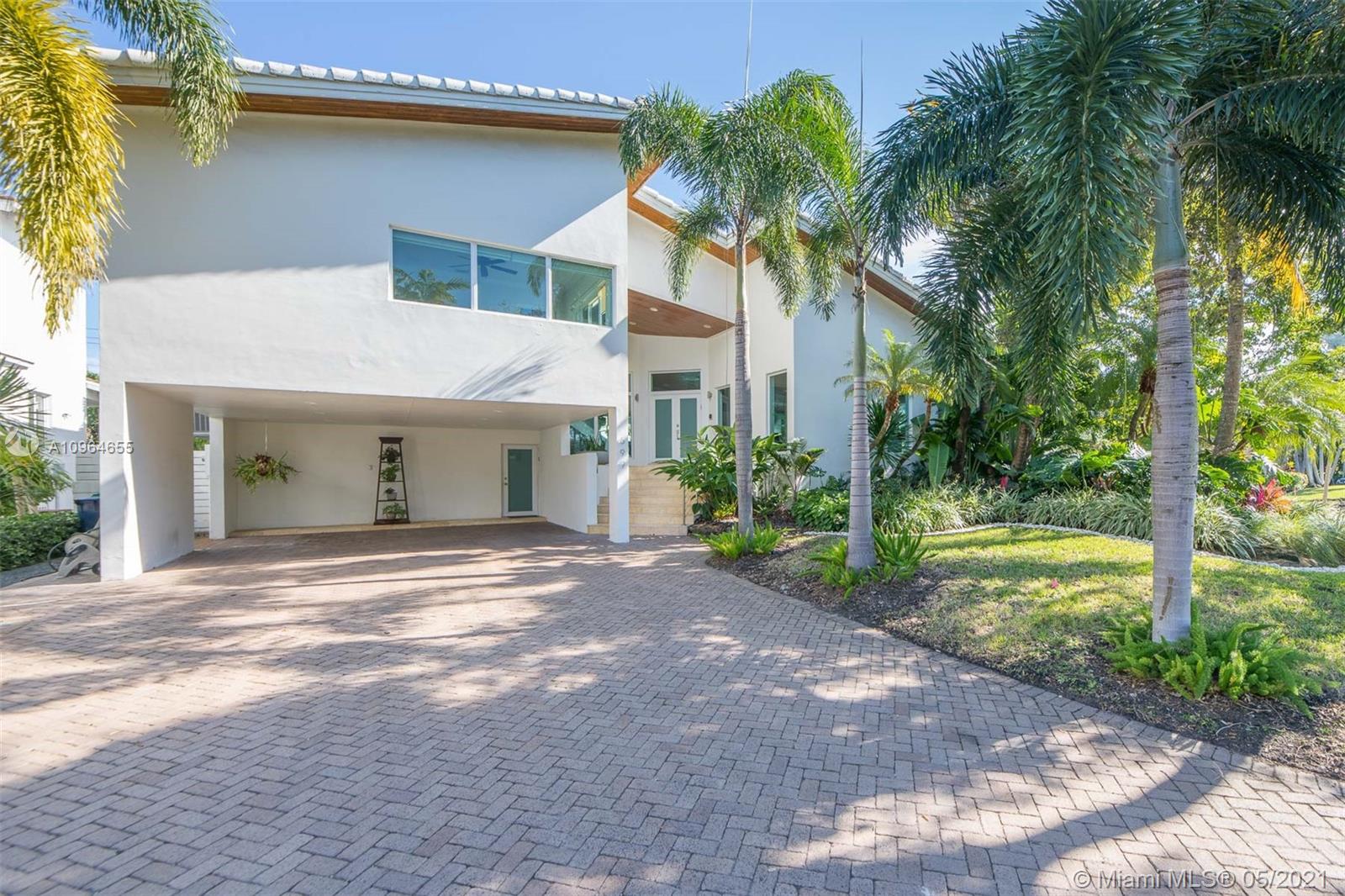 699 Glenridge Rd, Key Biscayne, FL 33149