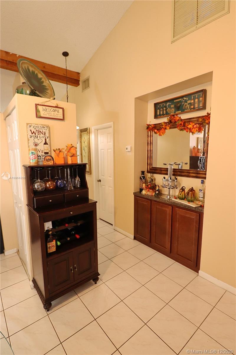 Pembroke Pines, FL 33026,2341 Chestnut Ct #2341