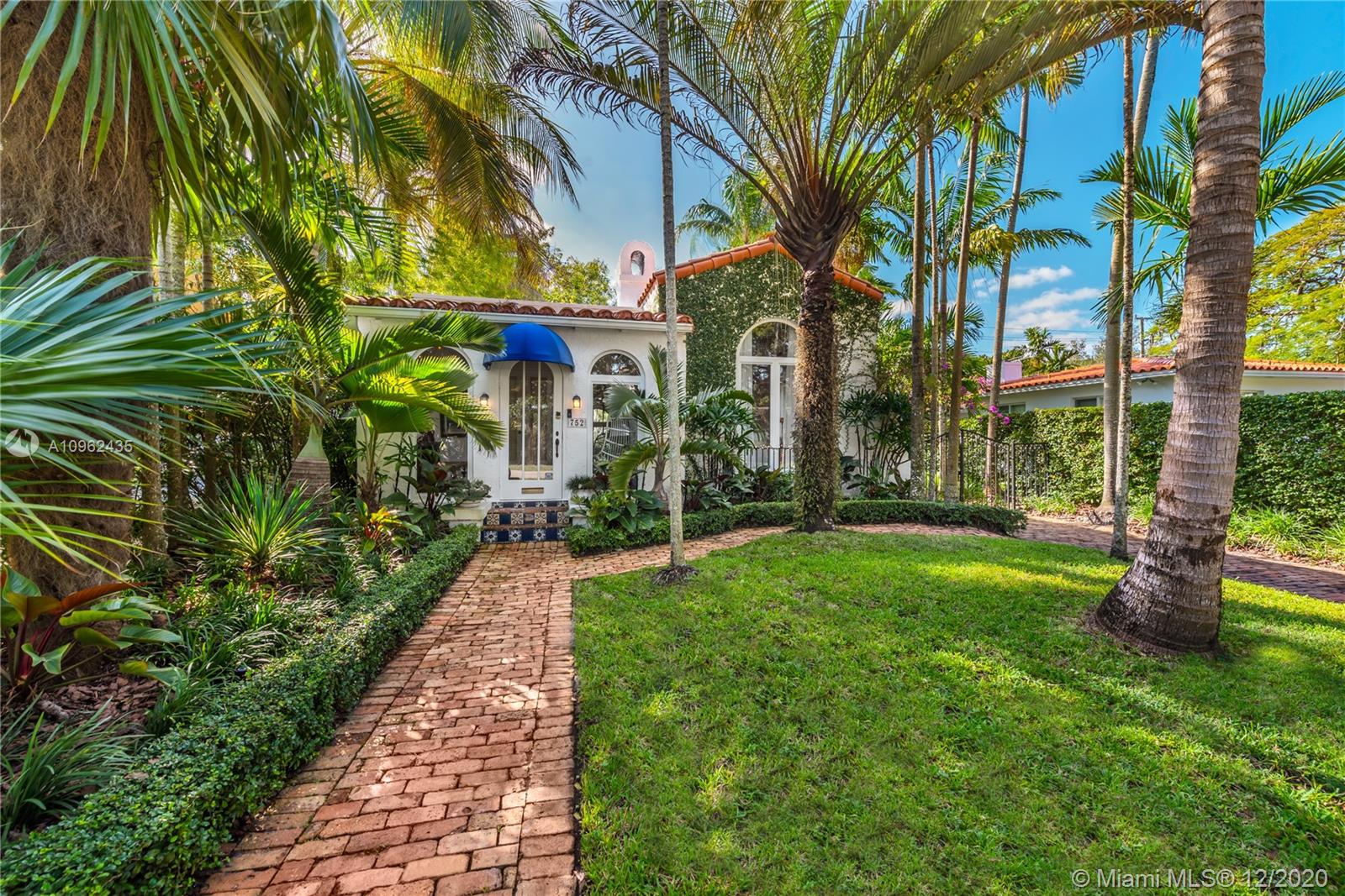 752 Majorca Ave, Coral Gables, FL 33134