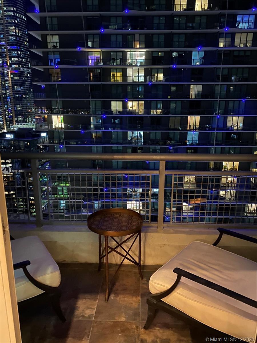 Miami, FL 33130,60 SW 13th St #2820