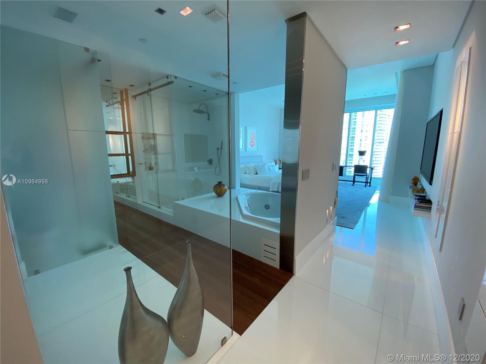 Miami, FL 33131,900 Brickell Key Blvd #2303