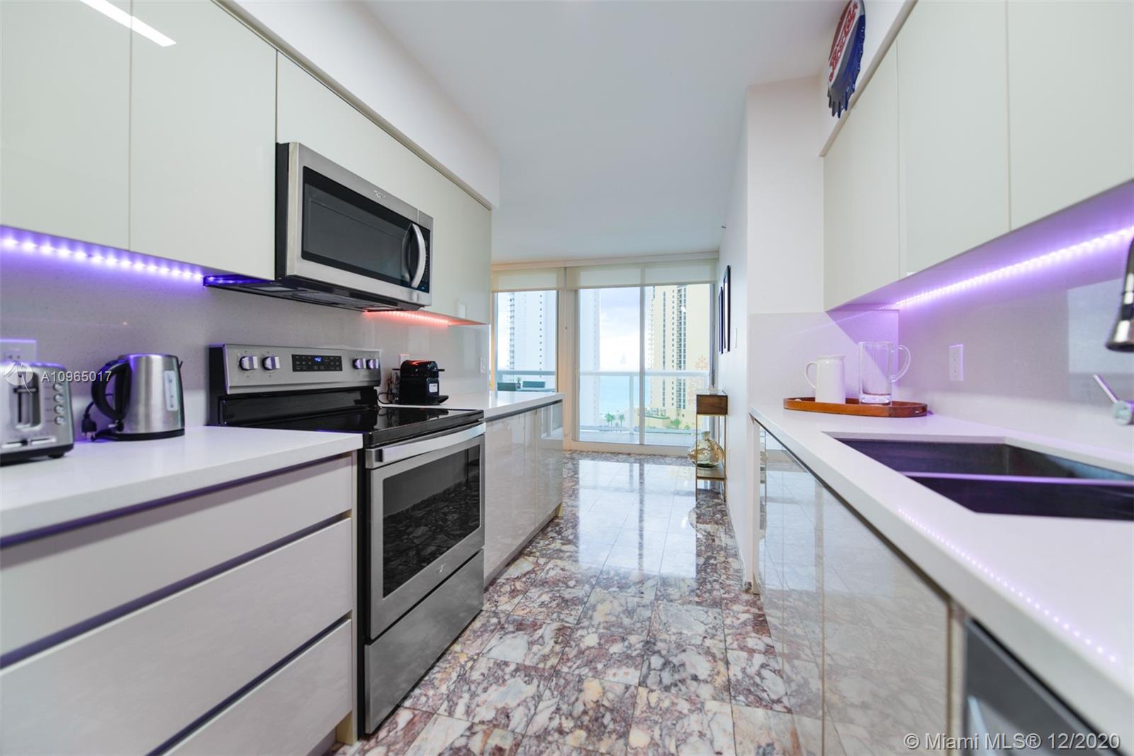 Sunny Isles Beach, FL 33160,16400 Collins Ave #1442