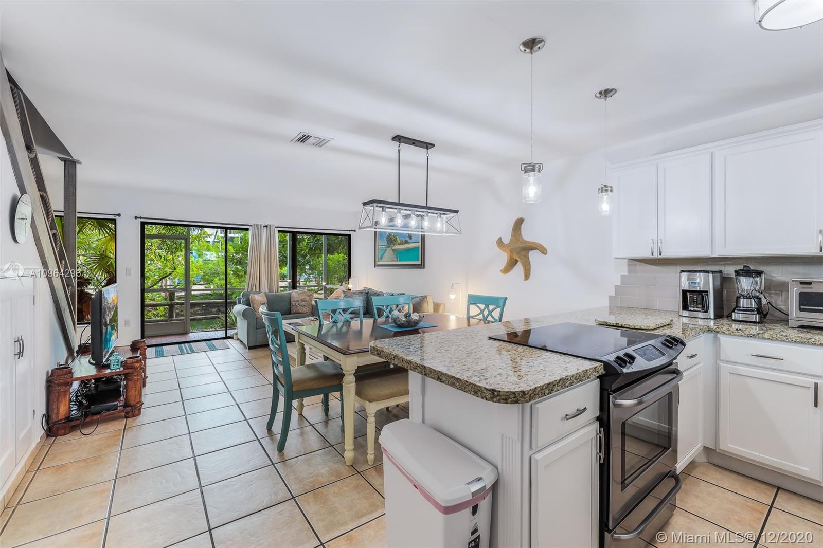 Key Largo, FL 33037,1500 Ocean Bay Dr #F5