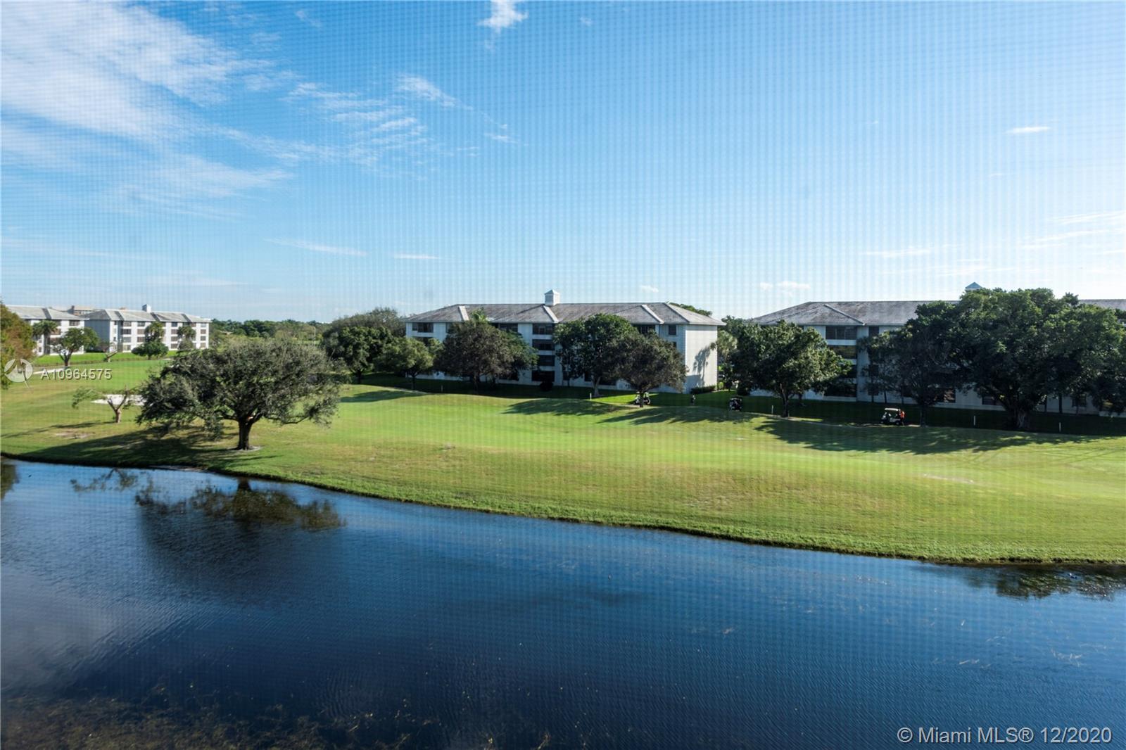 Davie, FL 33324,9230 Lagoon Pl #408