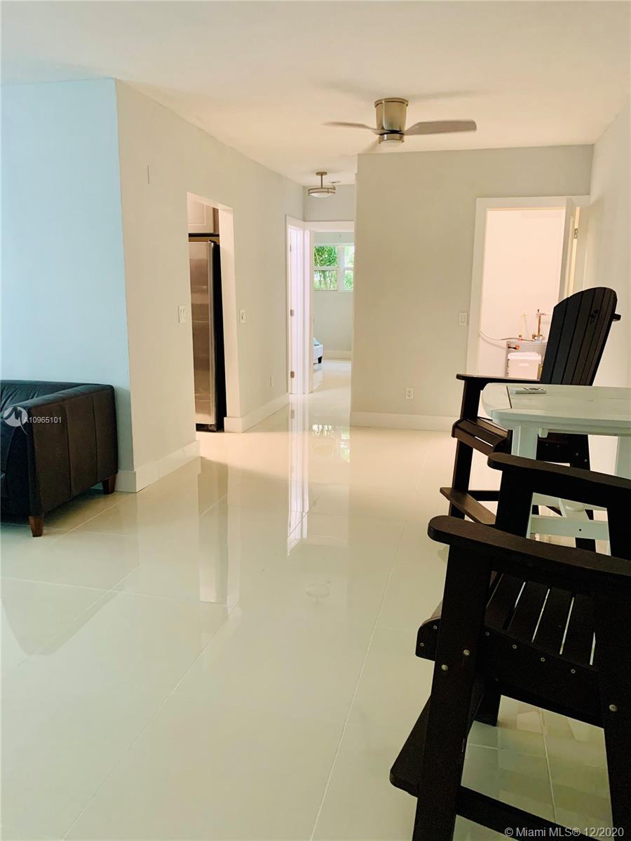 Bay Harbor Islands, FL 33154,10002 E Bay Harbor Dr #4