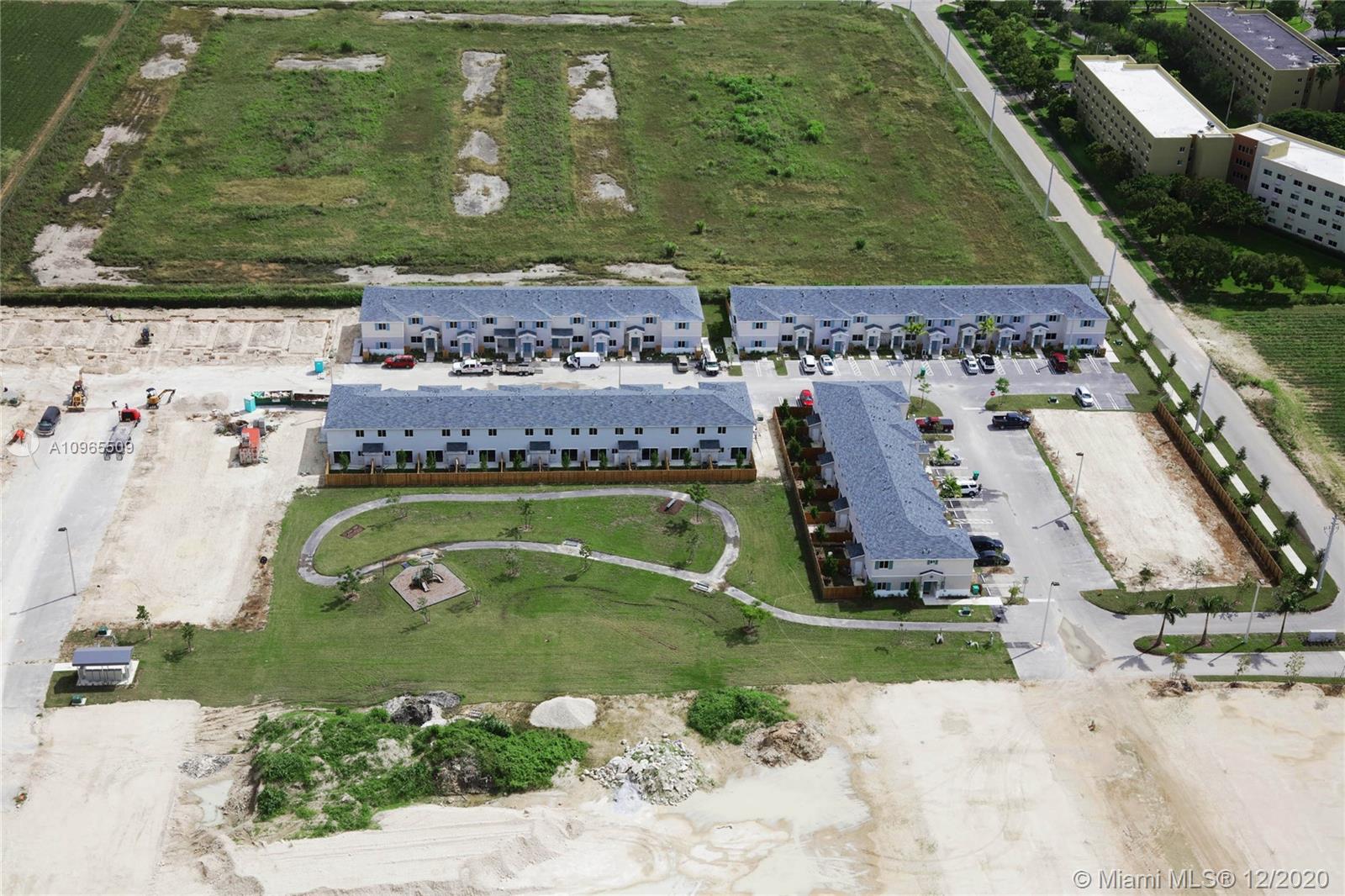 Florida City, FL 33034,433 NW 12 AVE #433