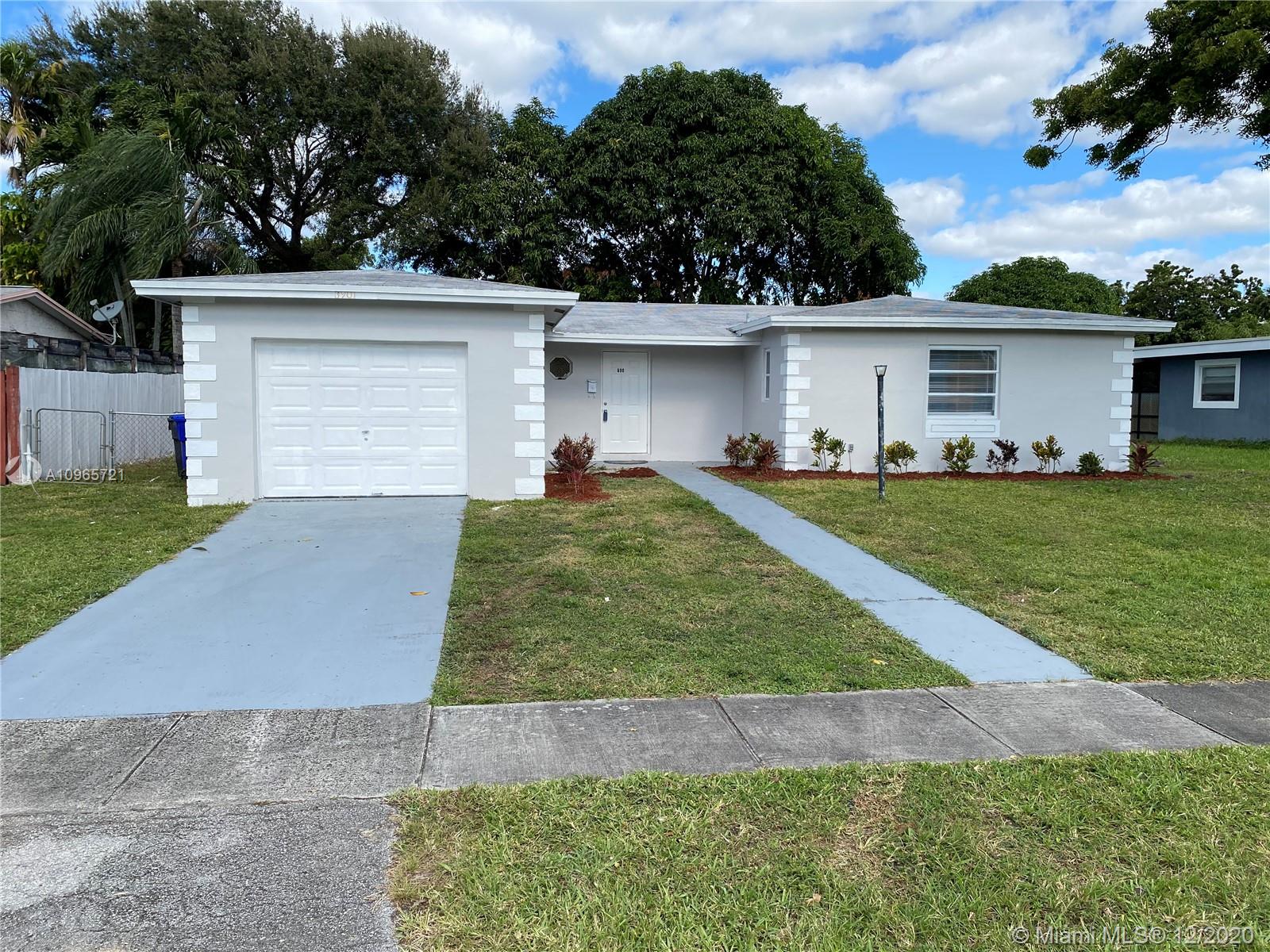 6901 SW 7th Ct, North Lauderdale, FL 33068