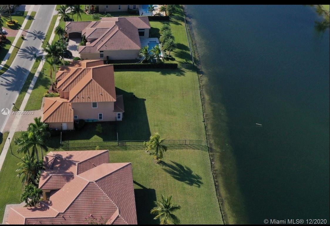 Davie, FL 33331,15079 SW 39th St