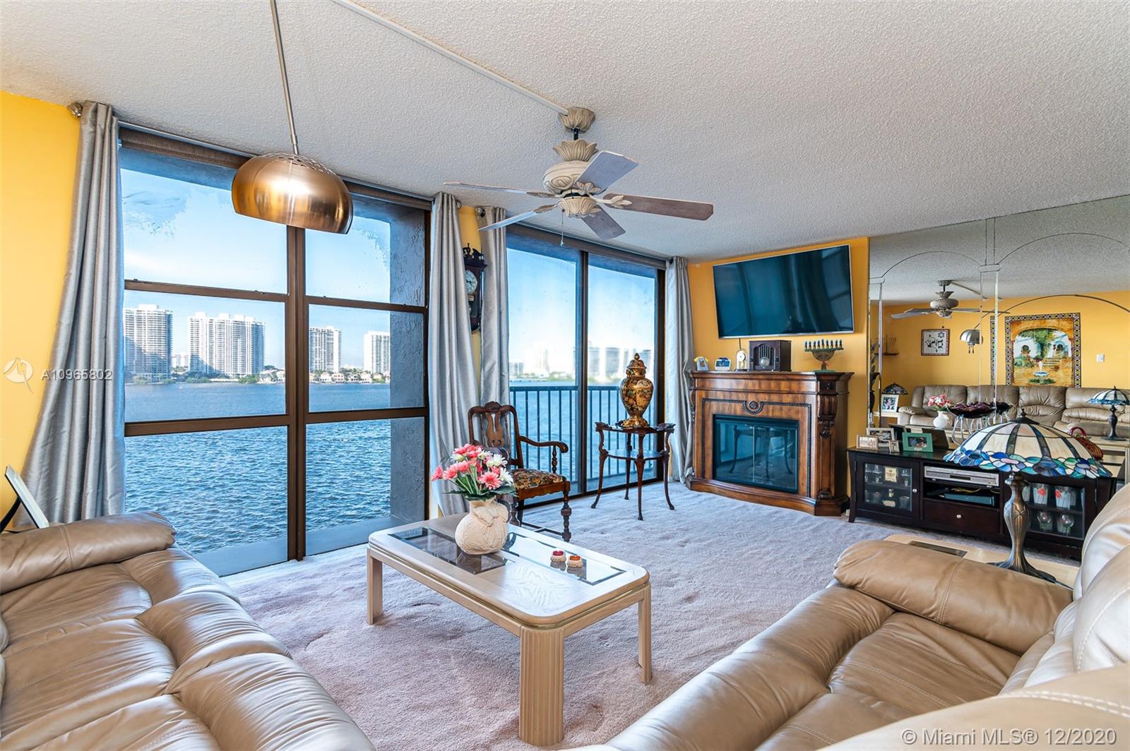 Sunny Isles Beach, FL 33160,17500 N Bay Rd #S603