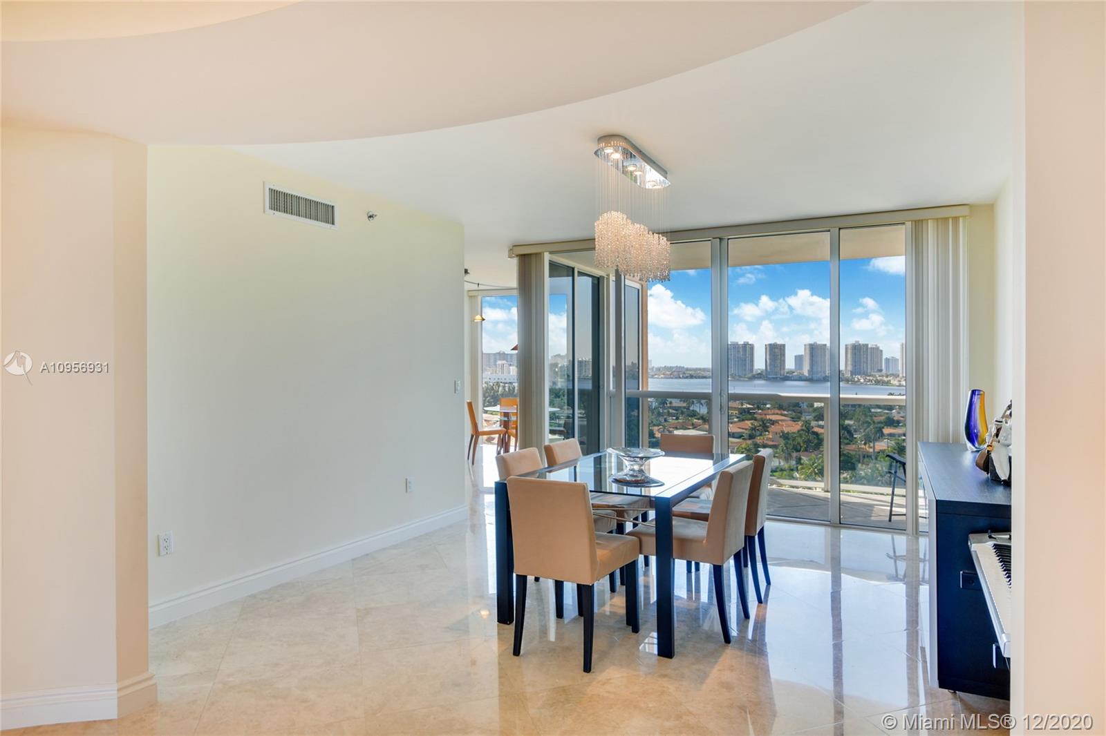 Sunny Isles Beach, FL 33160,18911 Collins Ave #1207