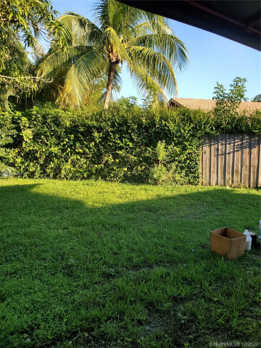 Miami, FL 33193,7135 SW 148th Ct