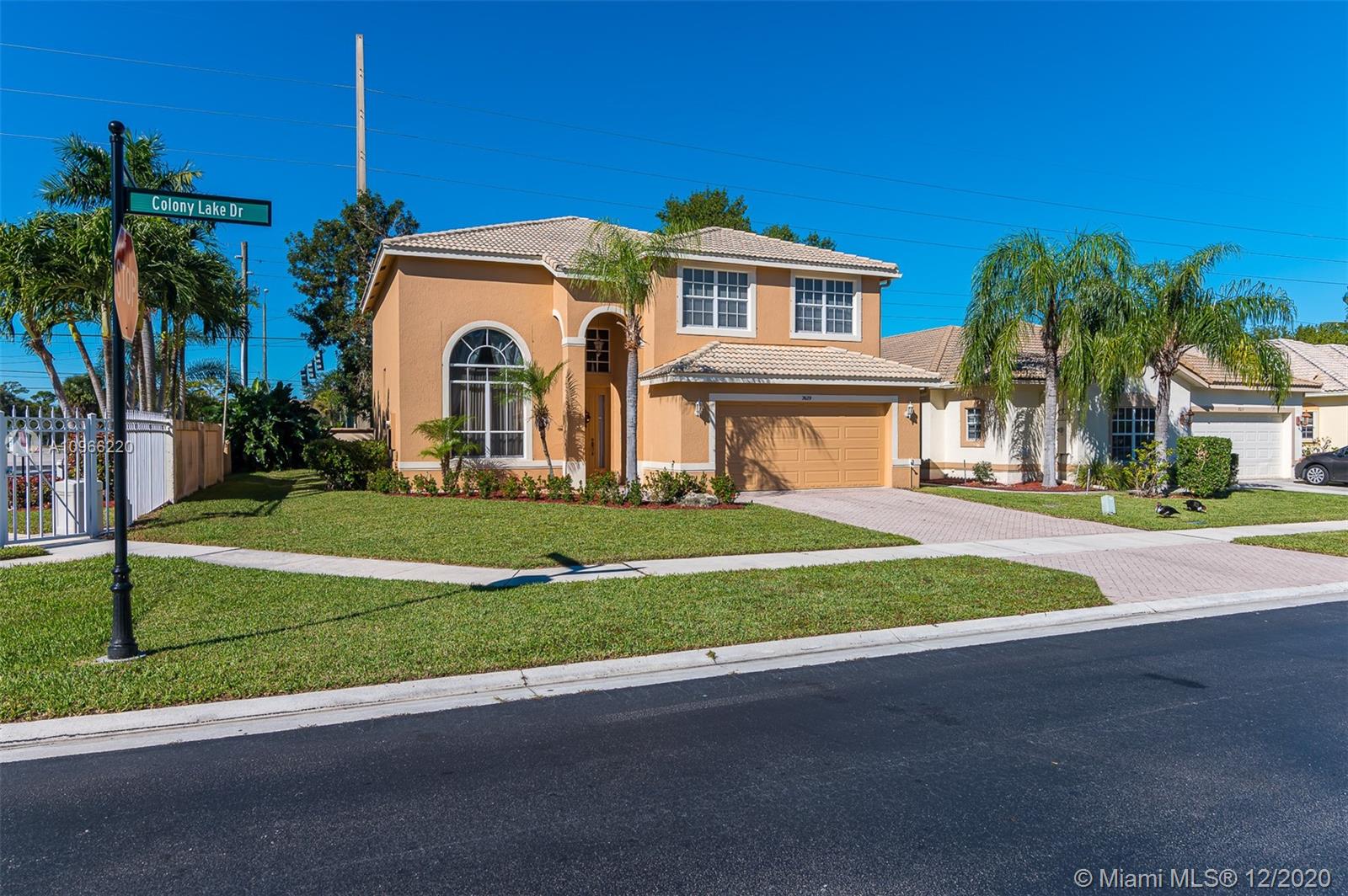 Boynton Beach, FL 33436,7619 Colony Lake Dr