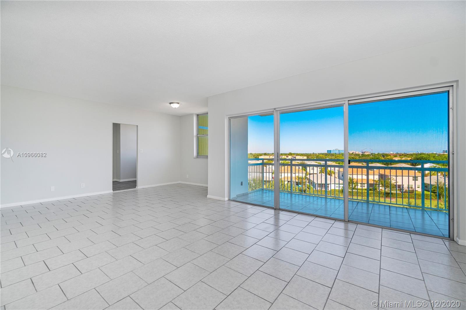 4400 Hillcrest Dr #619C, Hollywood, FL 33021