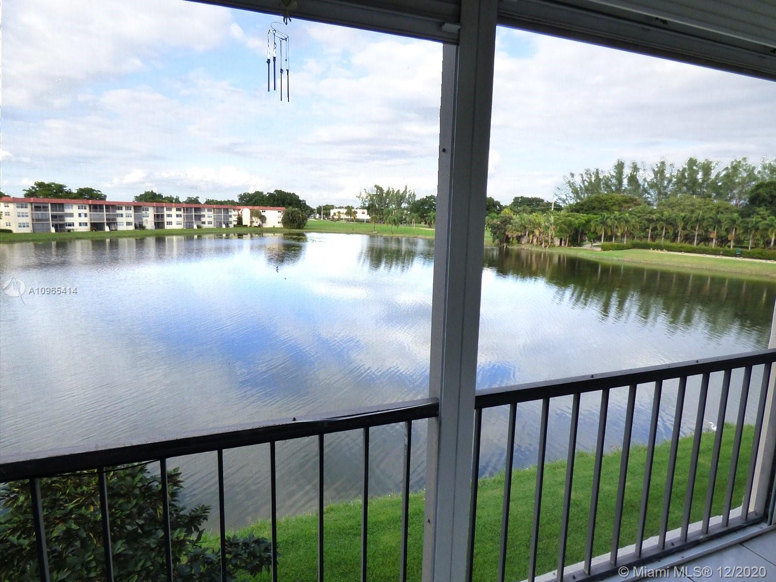 Pembroke Pines, FL 33025,9423 S Hollybrook Lake Dr #304