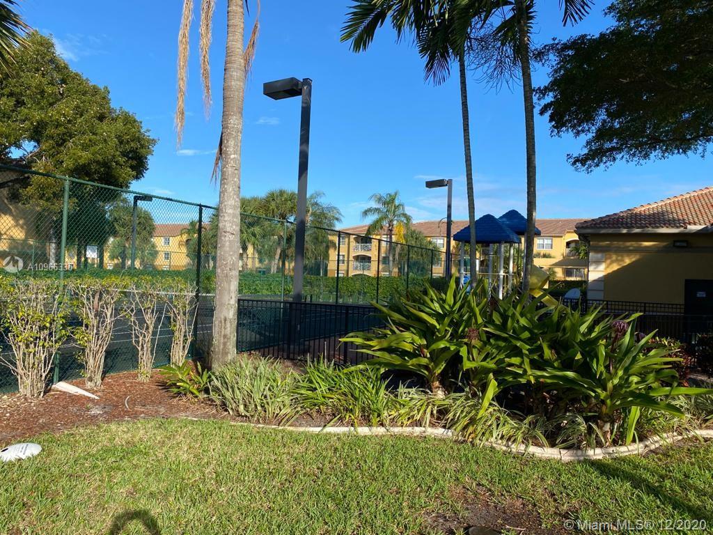 Pembroke Pines, FL 33024,9650 NW 2nd St #4-305