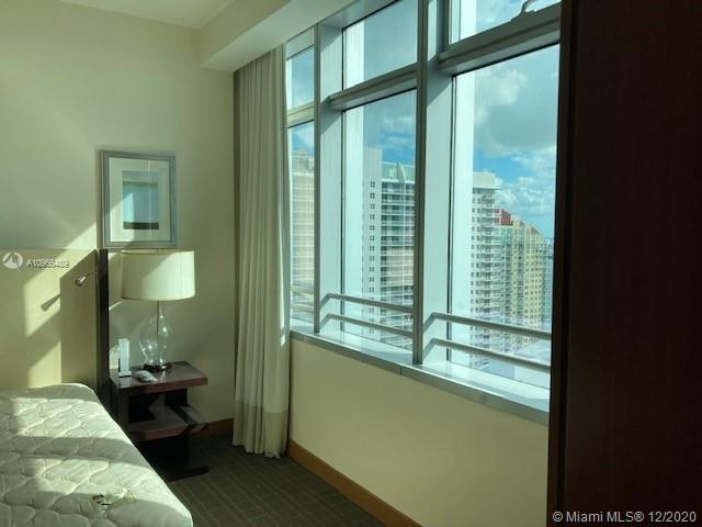 Miami, FL 33131,1395 Brickell Ave #2605