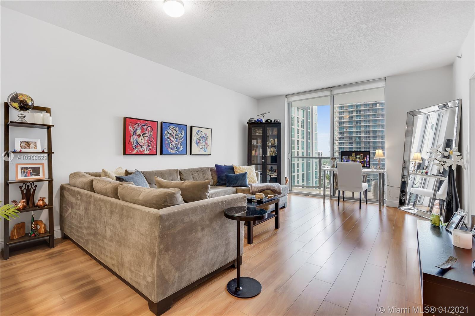 Miami, FL 33131,1060 Brickell Ave #1813