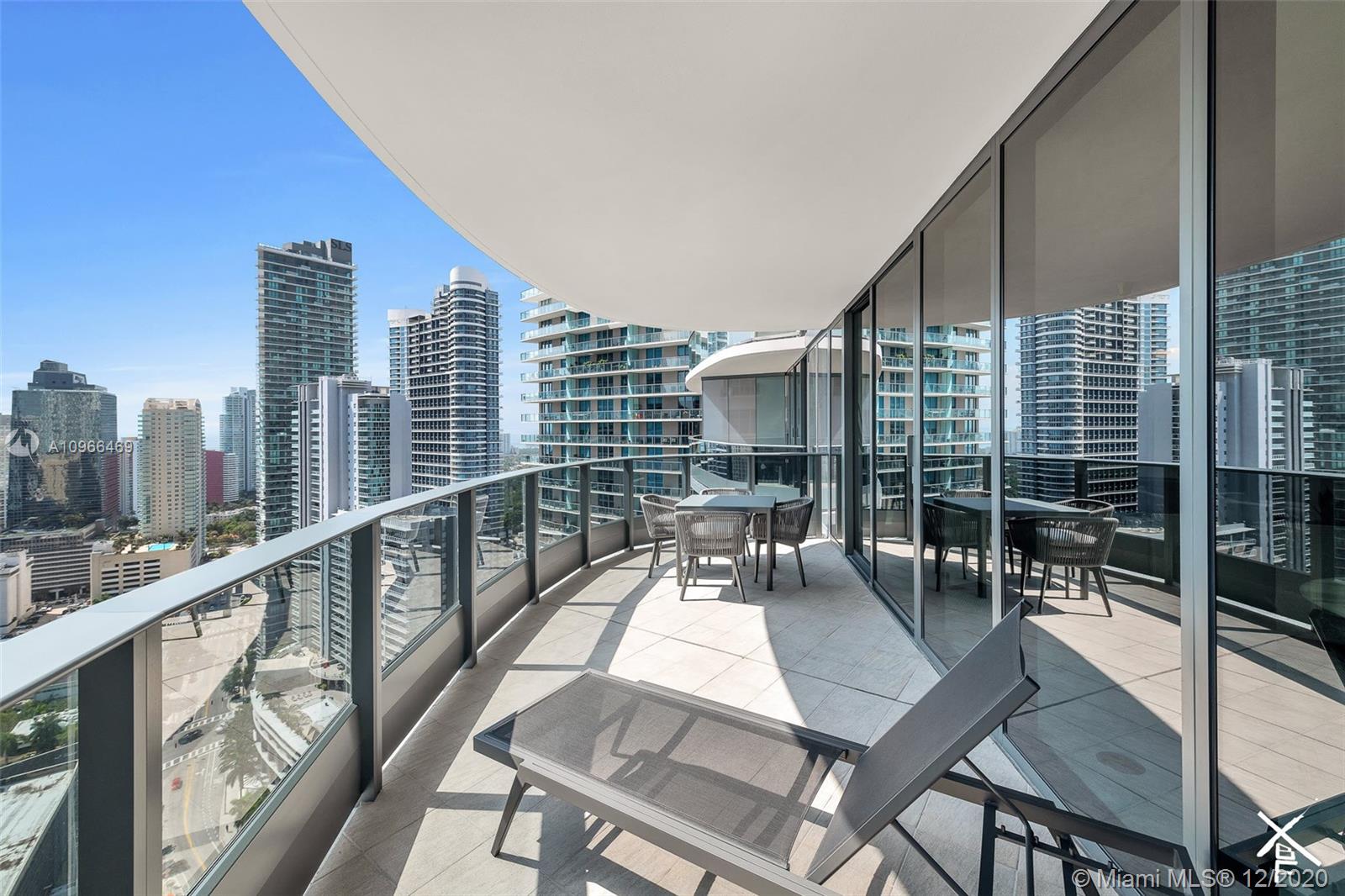 1000 Brickell Plaza #3201, Miami, FL 33131