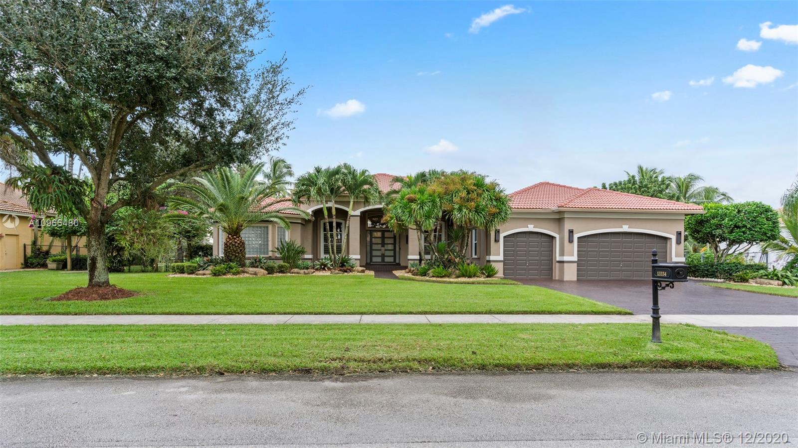 Davie, FL 33330,13334 SW 42nd St